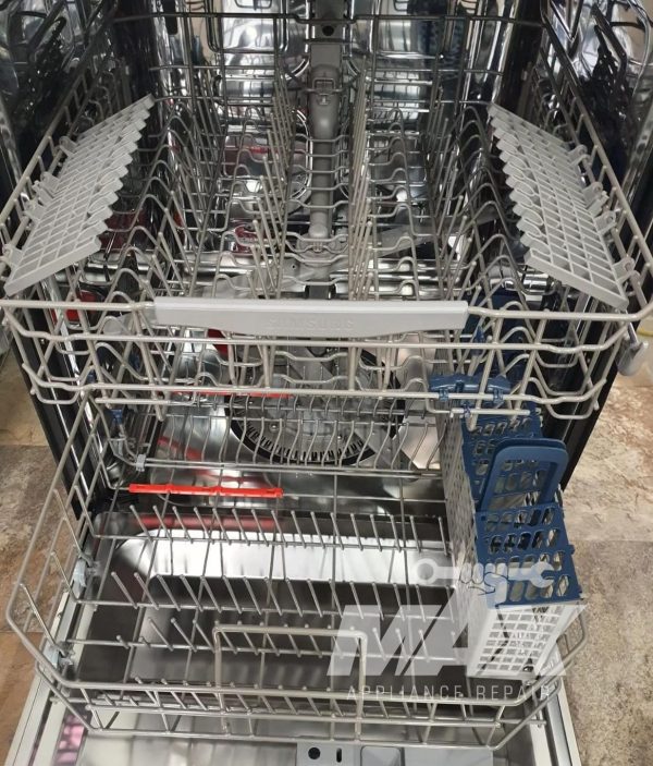 Samsung DW80K5050US Dishwasher